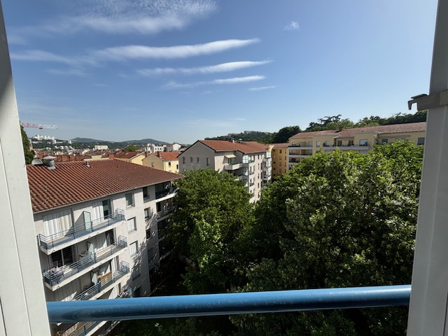 Vente Appartement 96m² 4 Pièces à Lyon (69009) - Infinity Group Immobilier